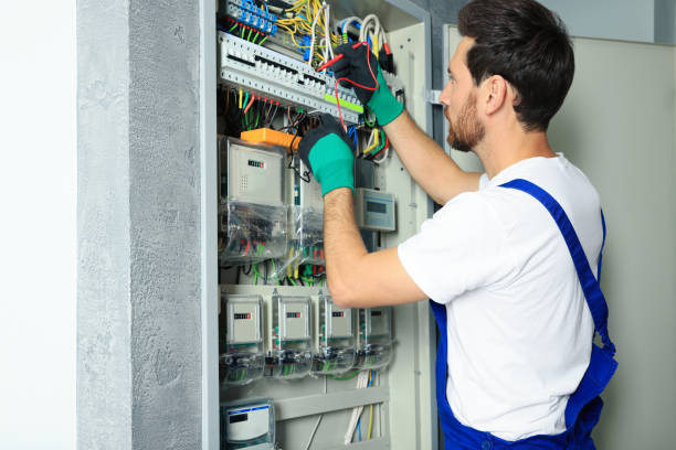 Best Affordable Emergency Electrician  in , IL